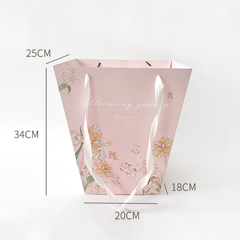 Pink flower bouquet holder