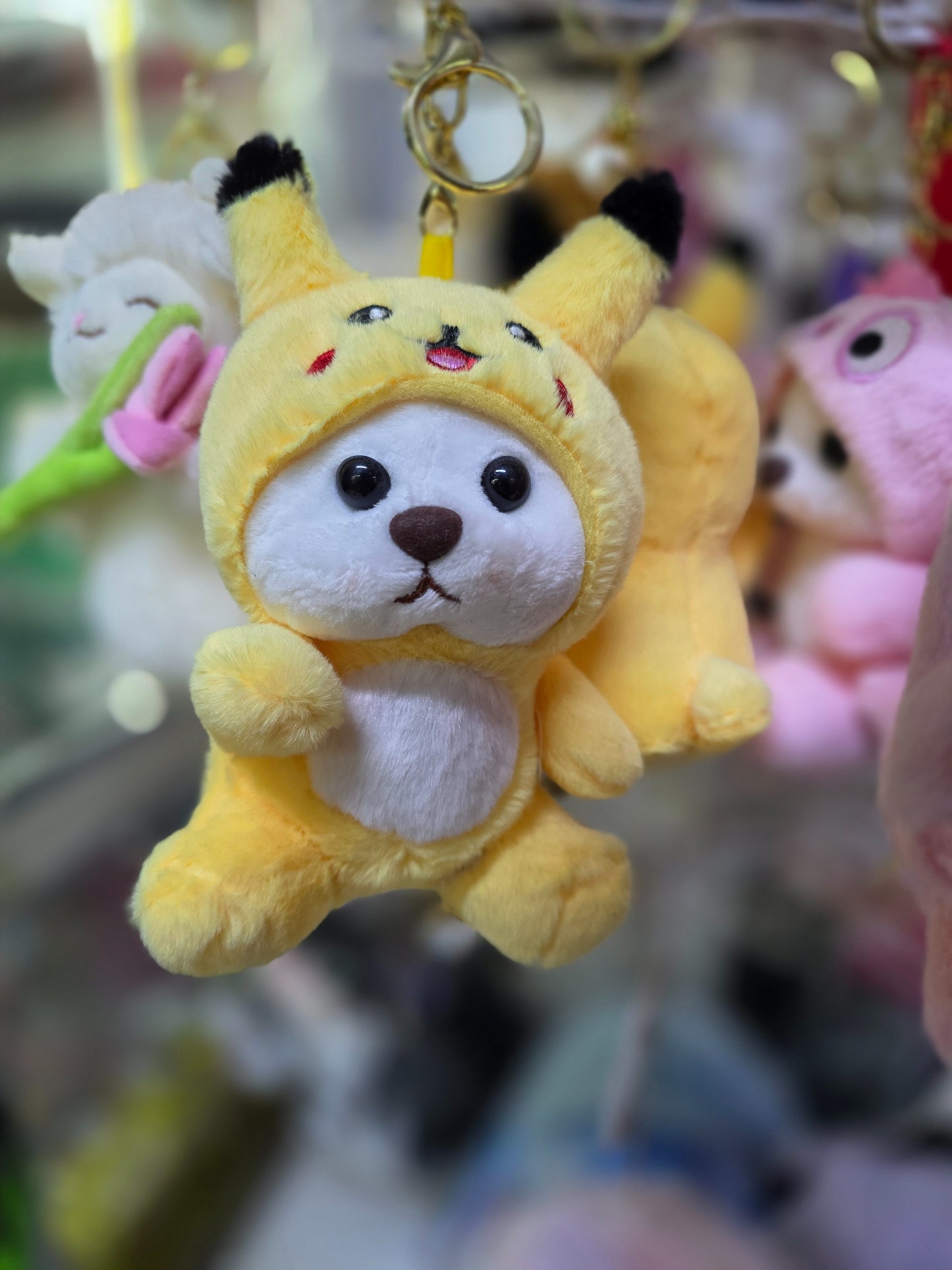 Llavero Pochaco pijama pikachu - 13 cm