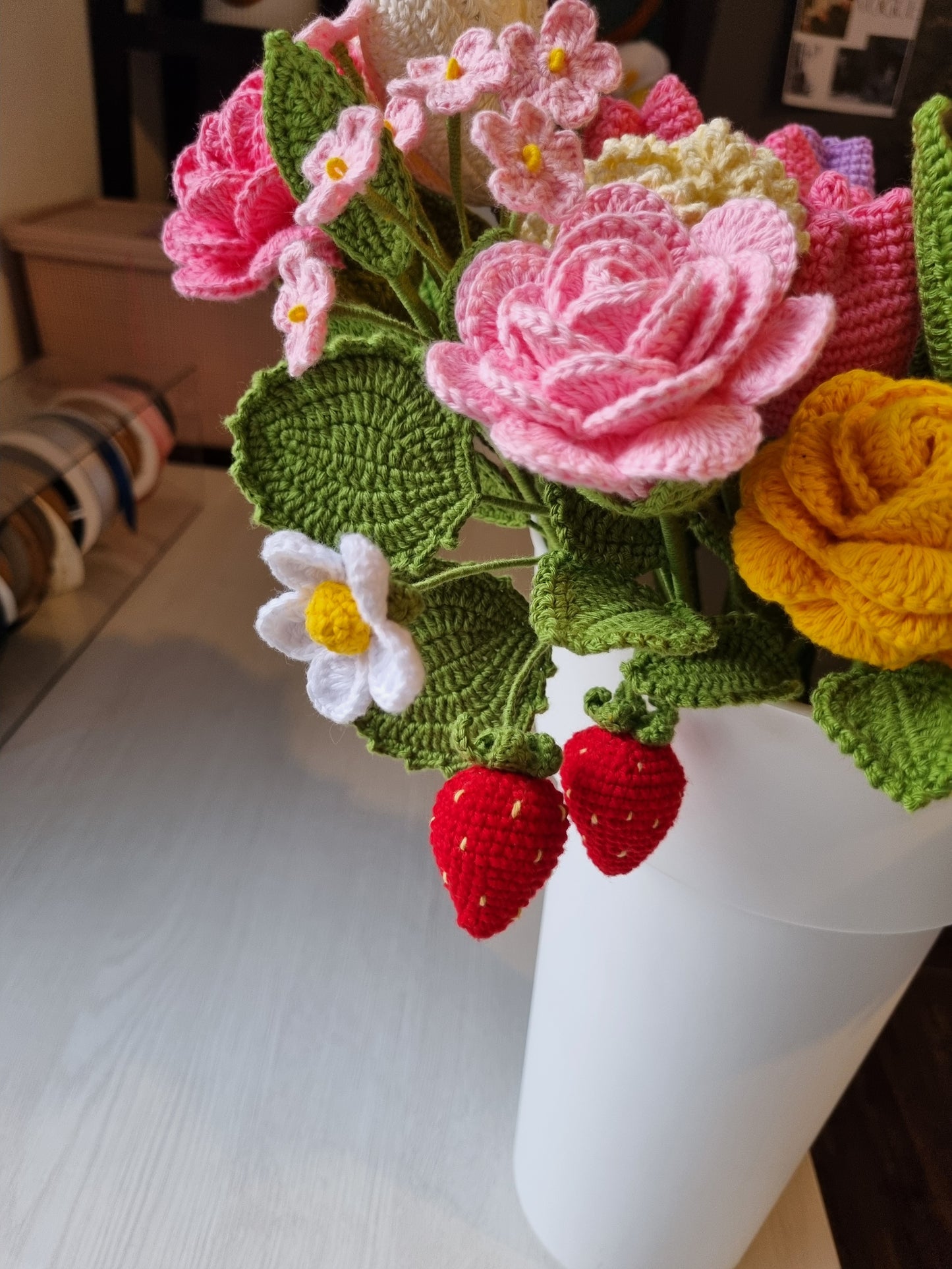 Rama de Fresas Tejida | S/30.00 soles