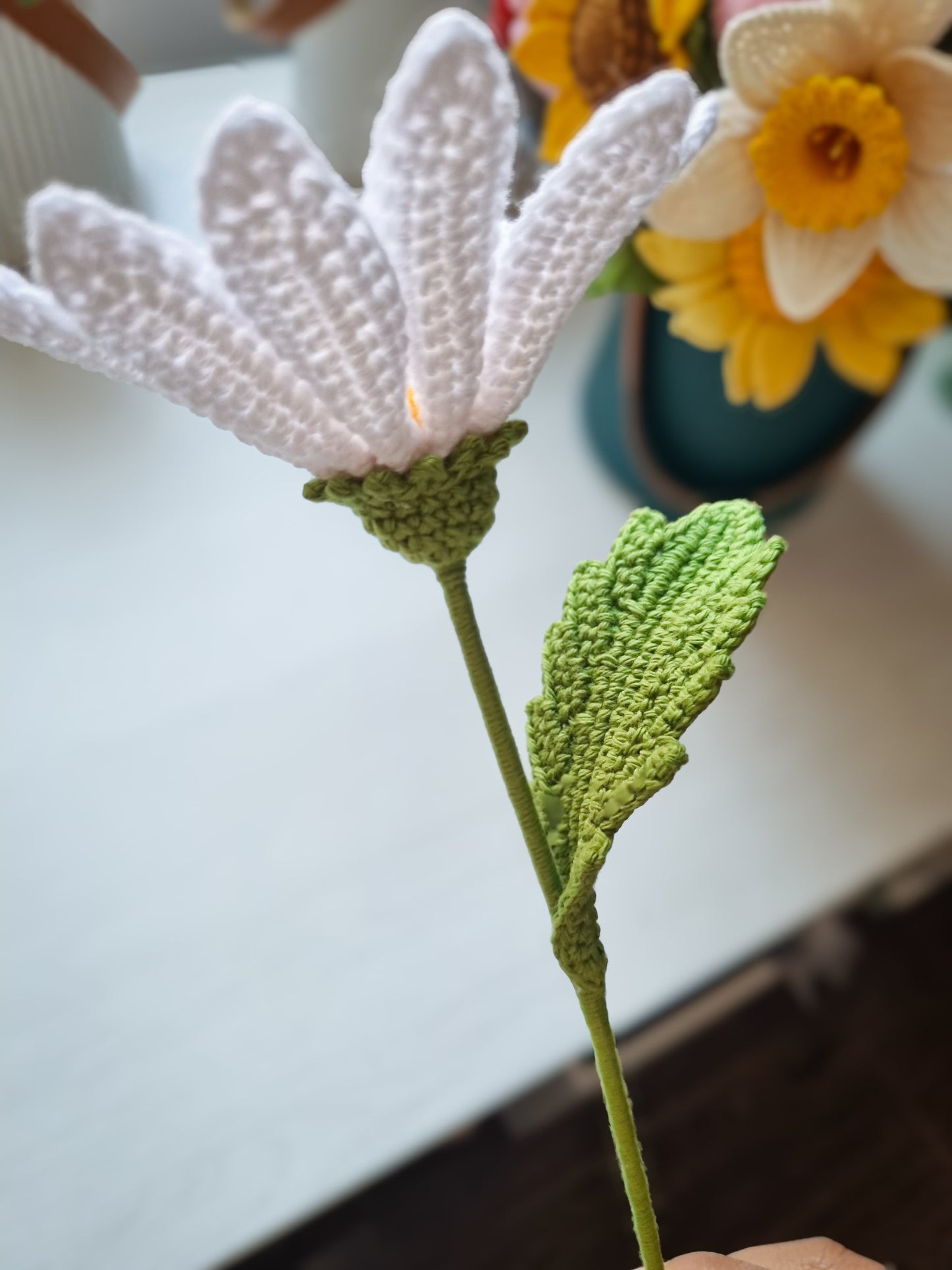 Crocheted daisy