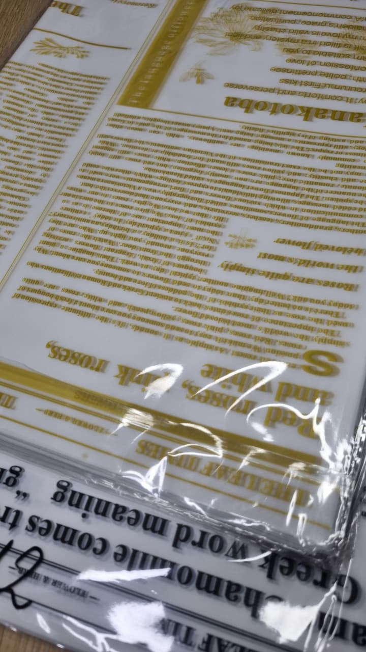 Papel translucido diseño periodico