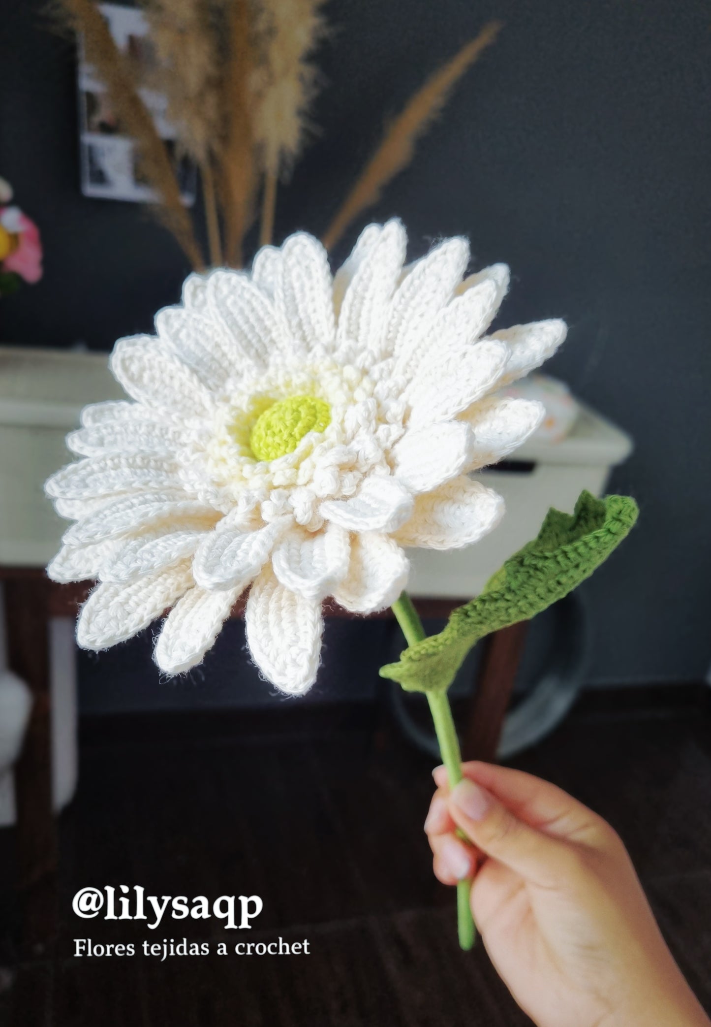 Crocheted gerbera