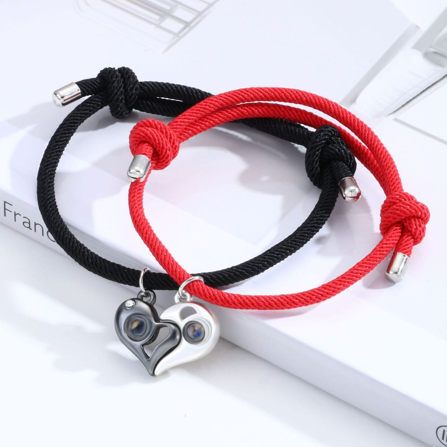 Pulseras con proyector 100 te amo