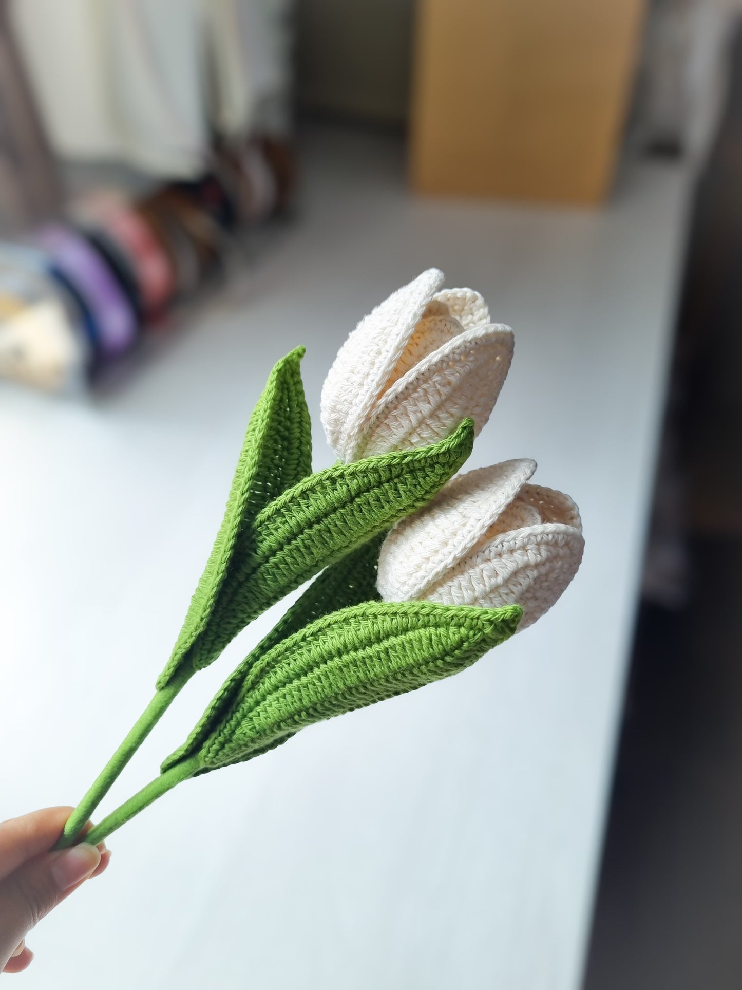 Tulipán abierto tejido