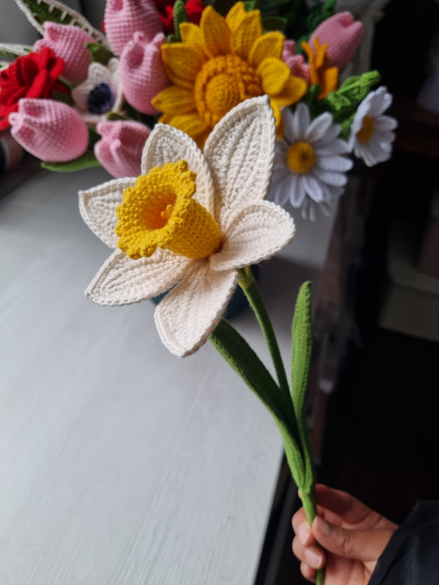 Woven Daffodil